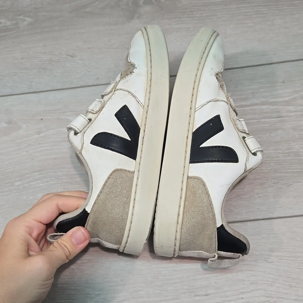 Veja Kids Girl Leaather Hook&loop Sneakers Shoes Sz 3